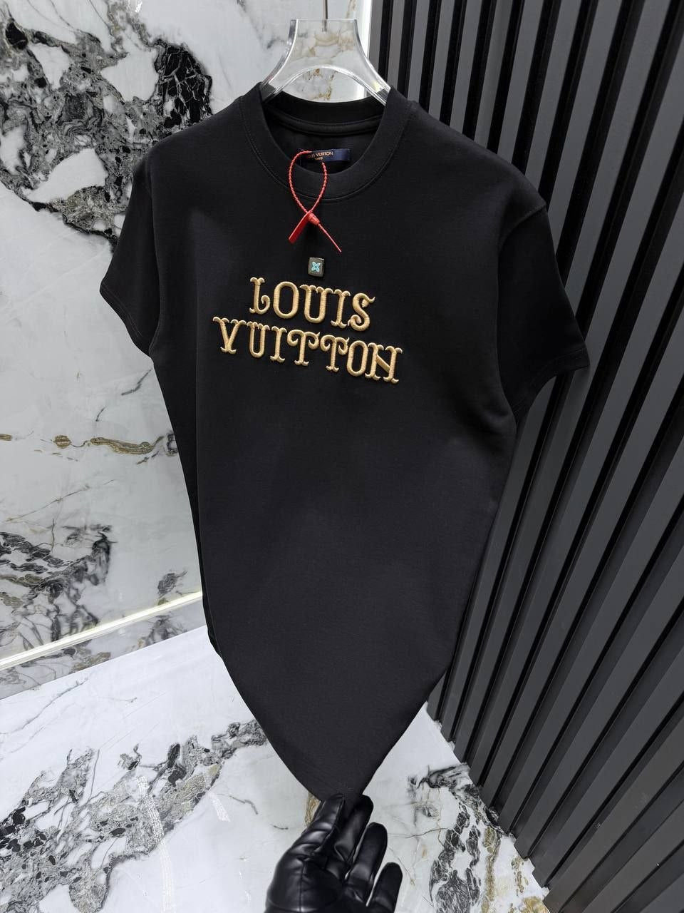 Мъжка тениска LV